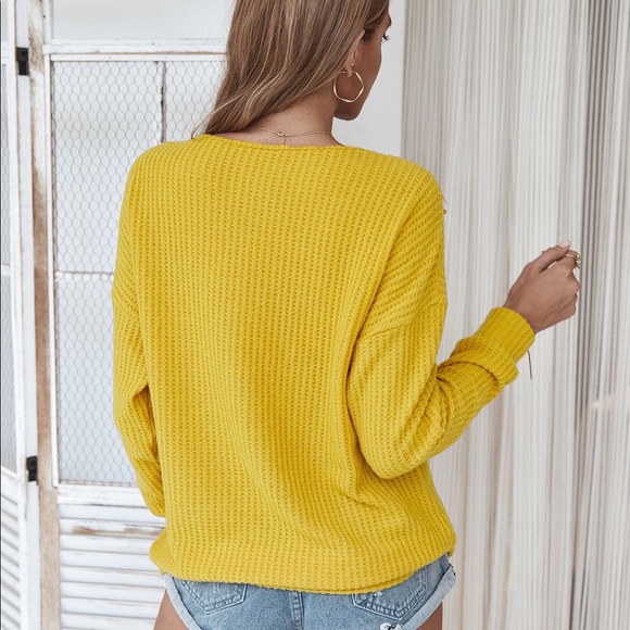 🔥🆕Lace Neckline Long Sleeve Top Yellow - Picture 6 of 7